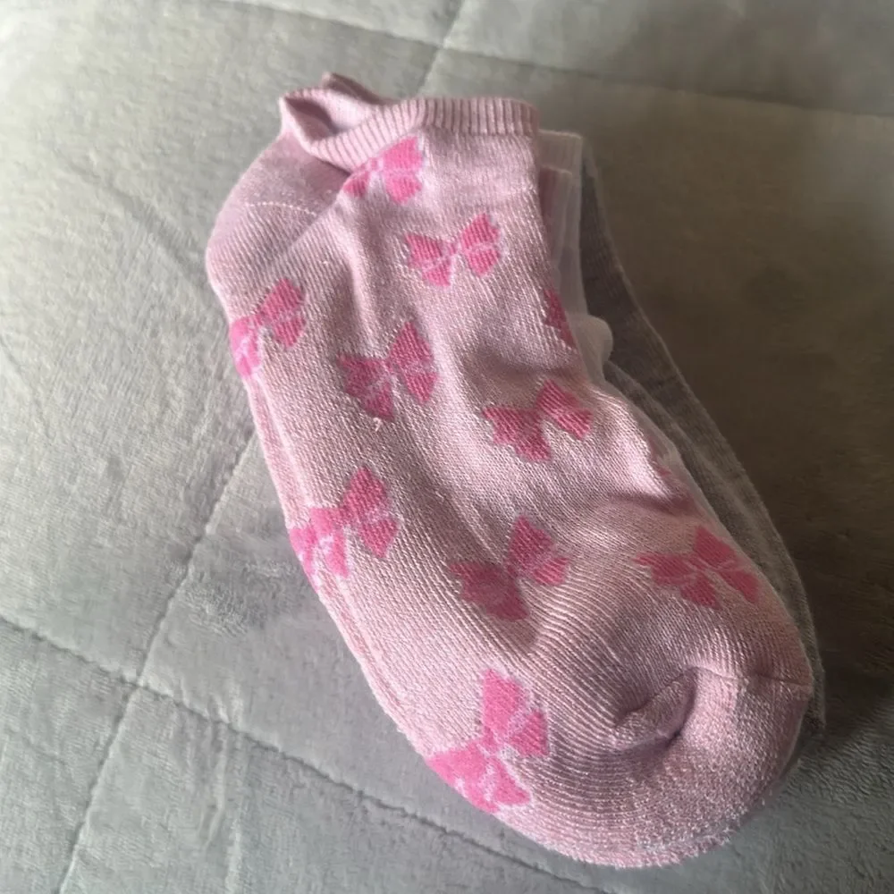 P.J. Salvage 🎀 6 Pairs of No Show Socks!